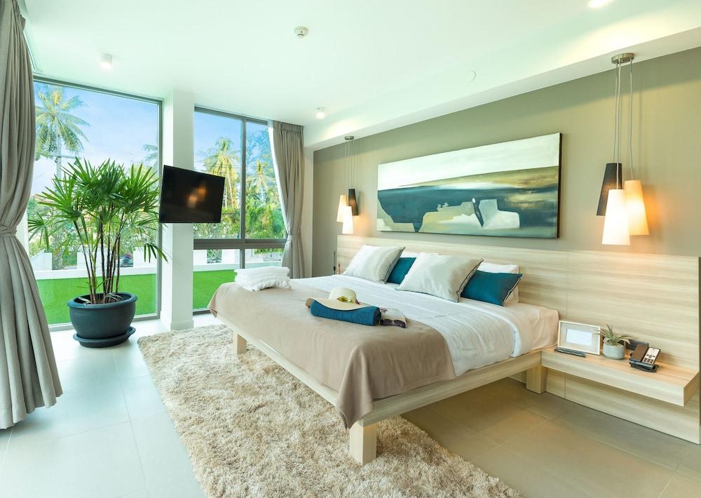 Oceanstone by Holy Cow