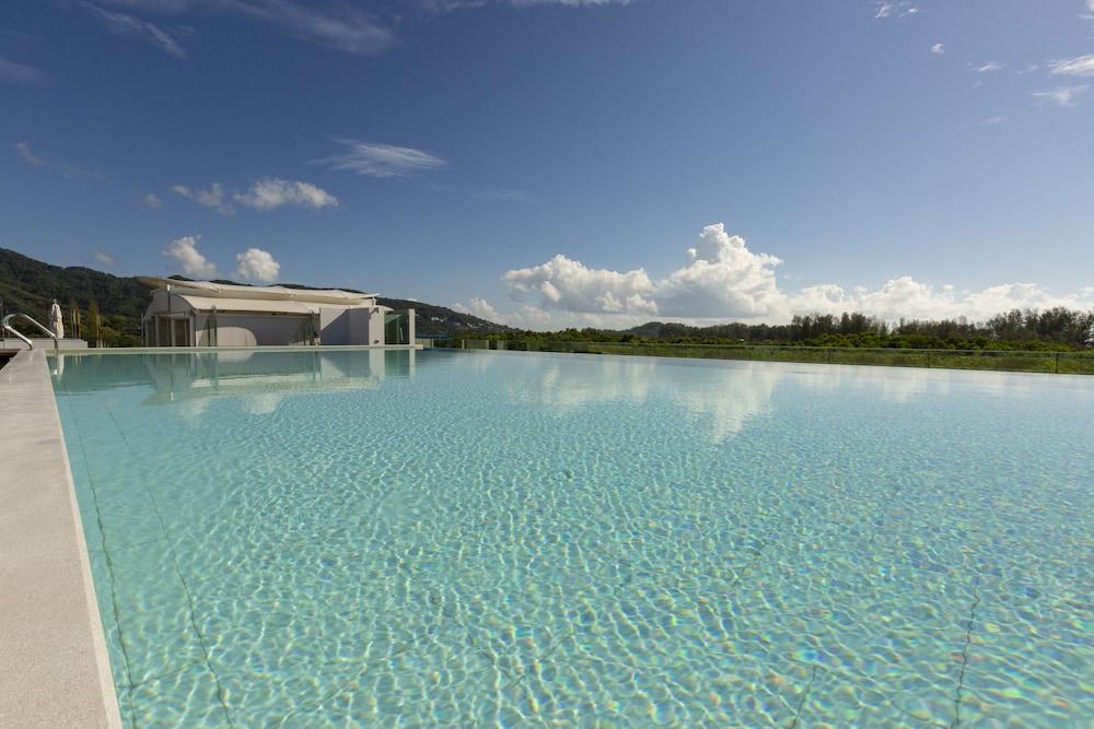 Oceanstone by Holy Cow