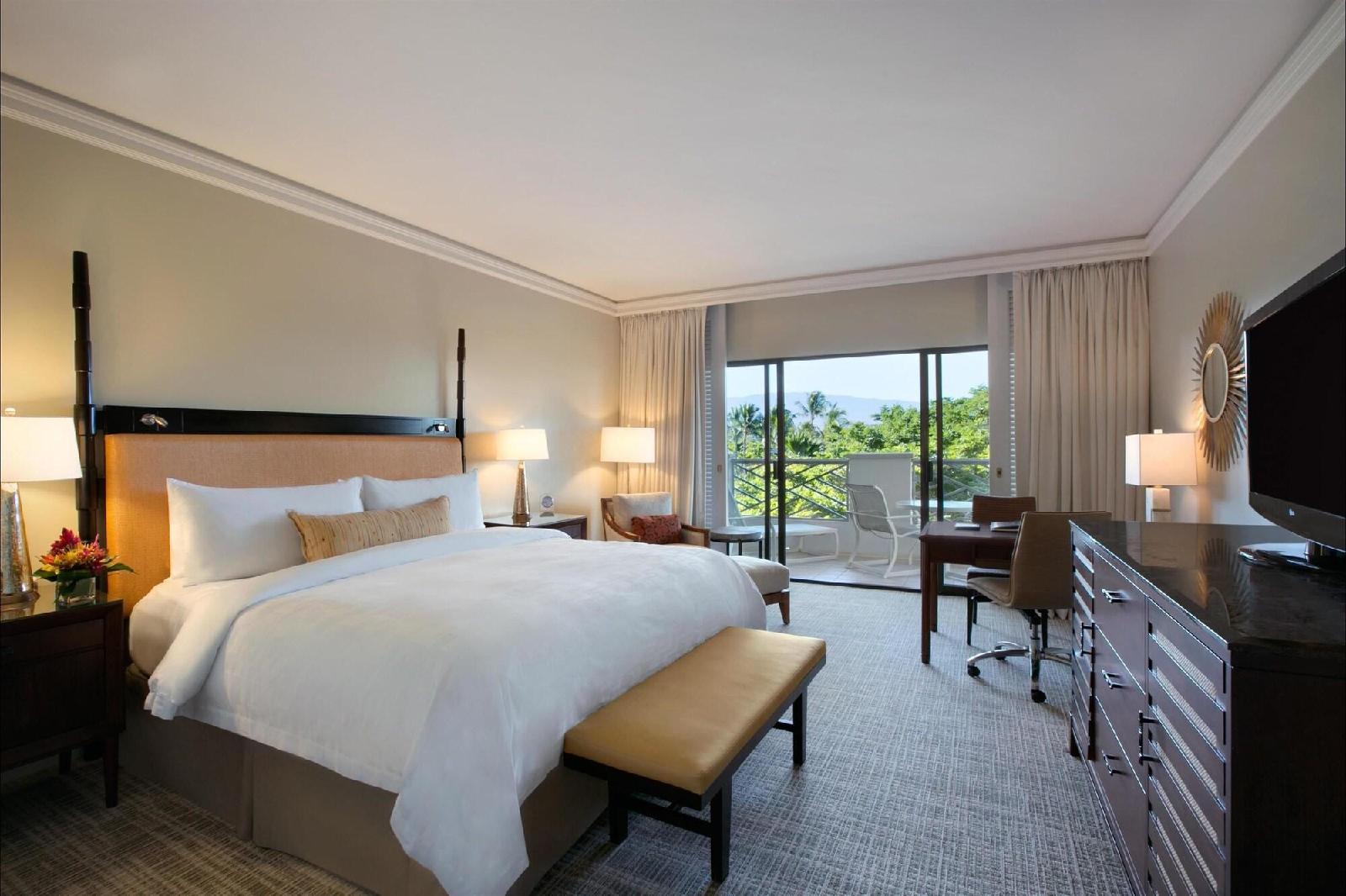 Fairmont Orchid Gold Experience