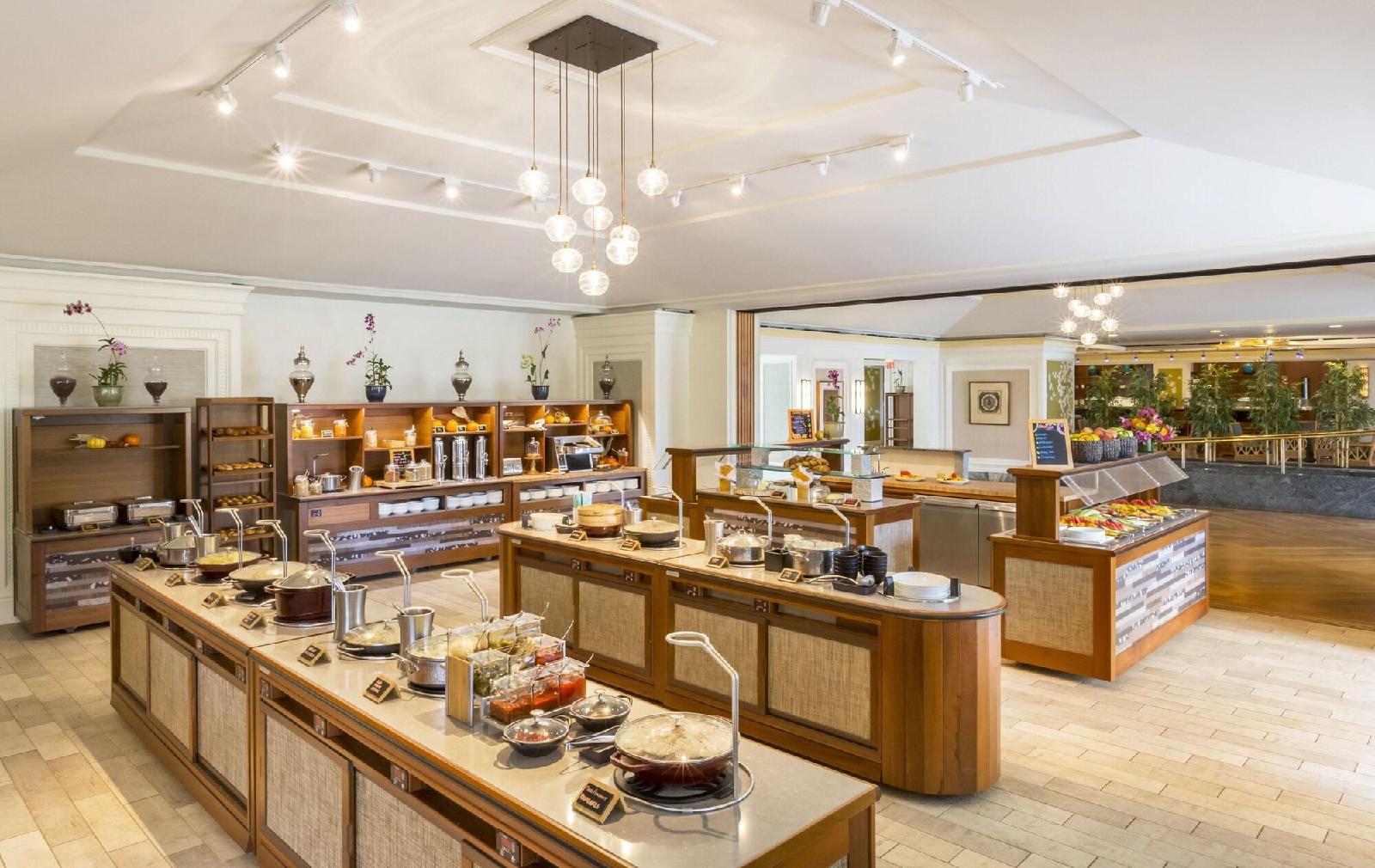 Fairmont Orchid Gold Experience