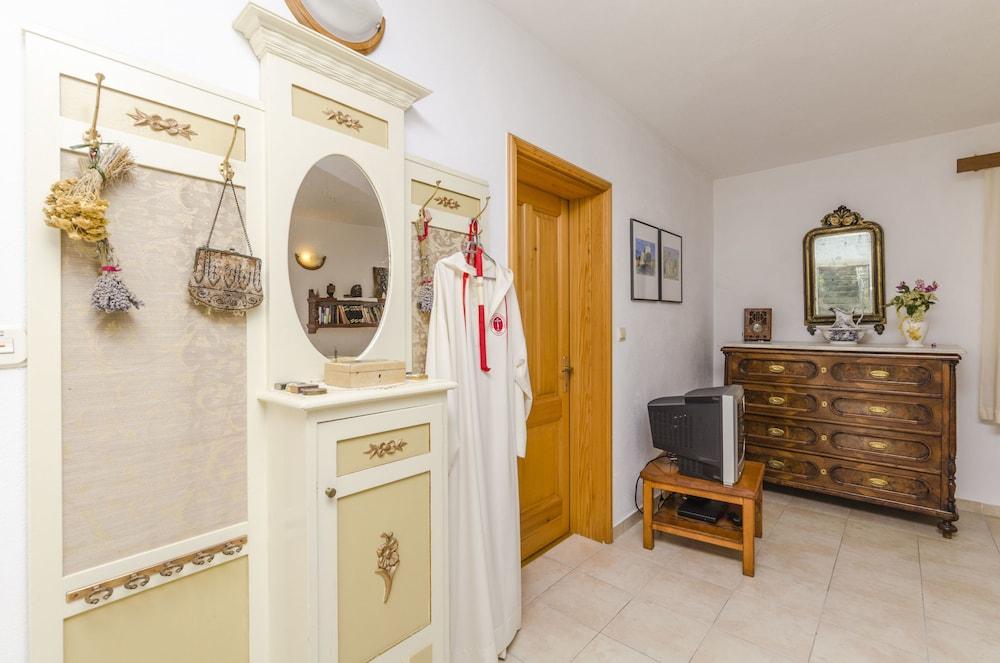 Guest House Lucijo