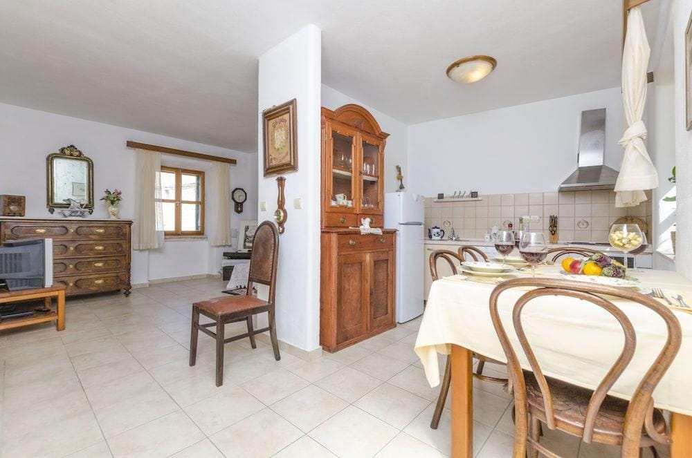 Guest House Lucijo