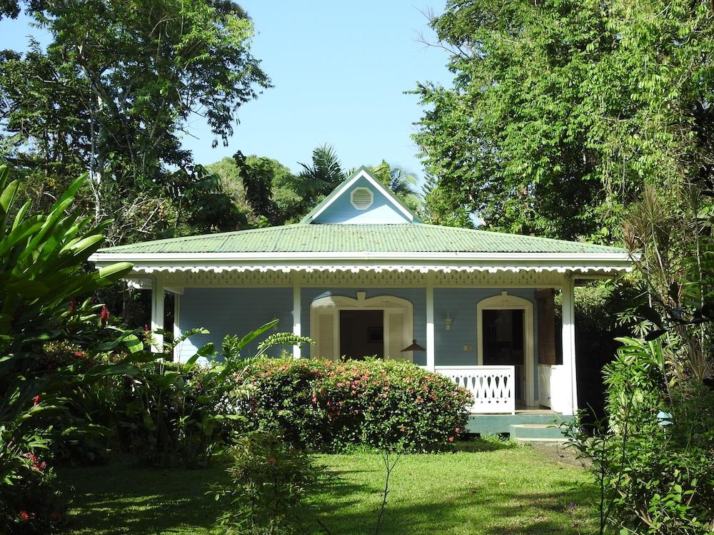 Playa Negra Guesthouse