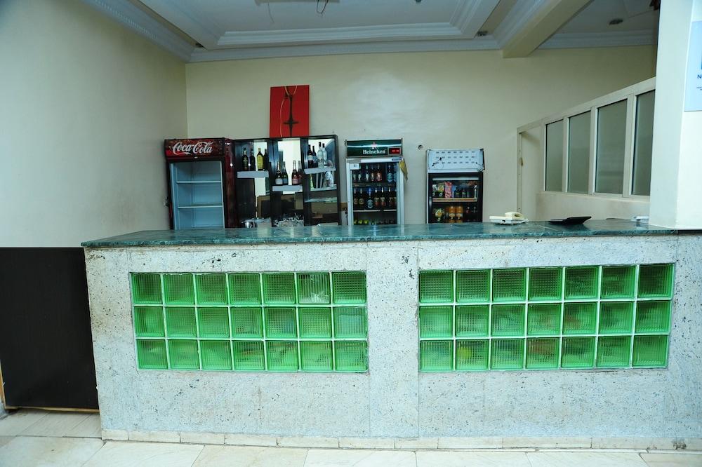 Richton Hotel & Suites