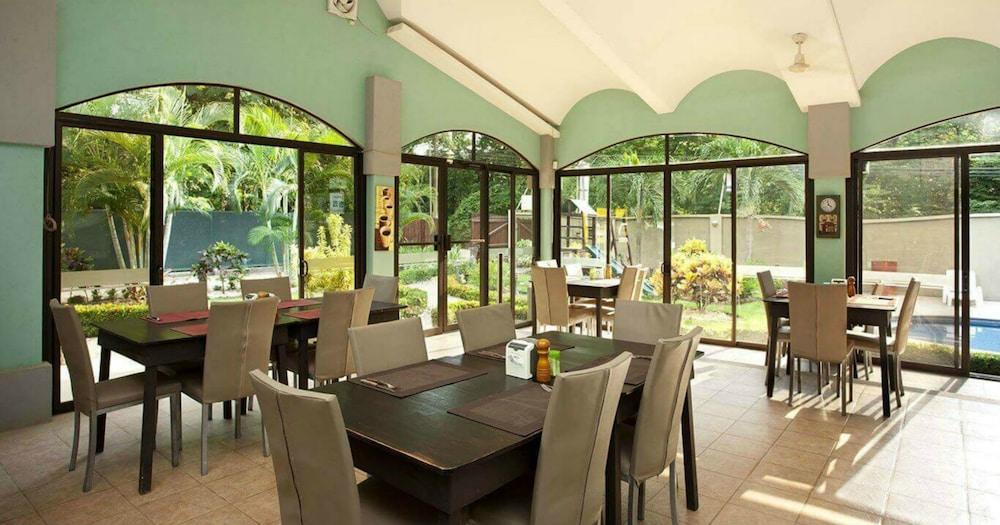 Pitaya Lodge