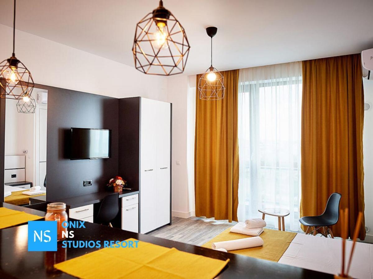 Onix Ns Studios Resort