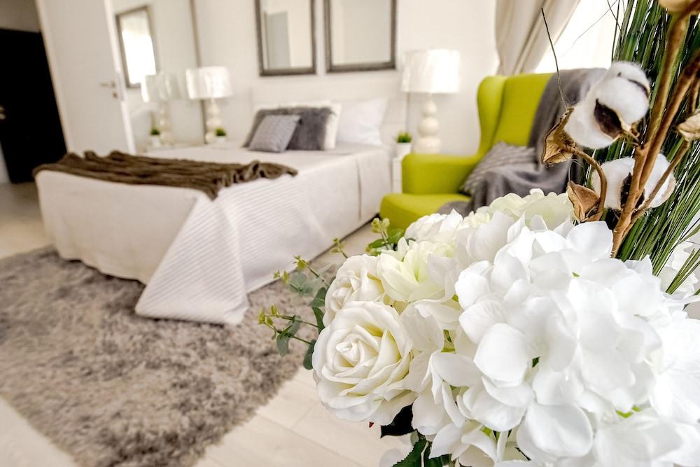 Metropole Apartments Old Town