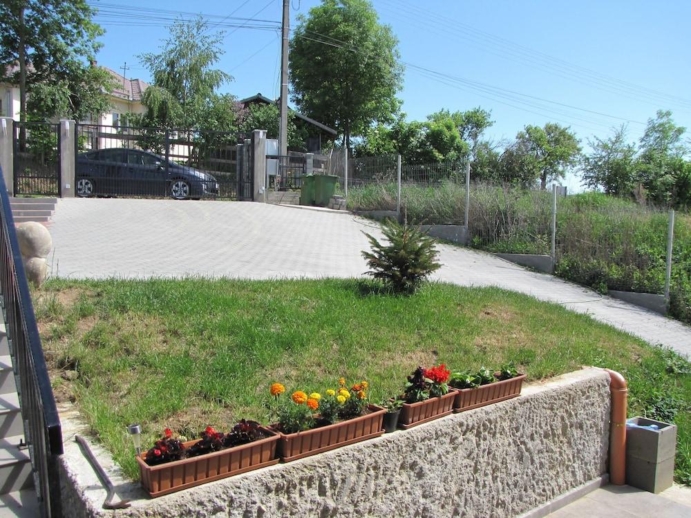 Agropensiunea Maris