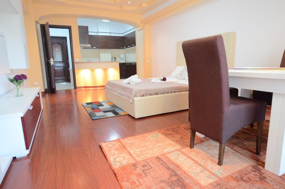 Divan Residence Apartments
