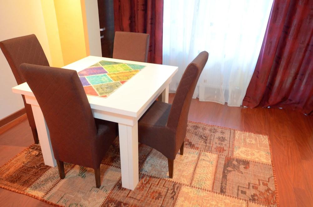 Divan Residence Apartments