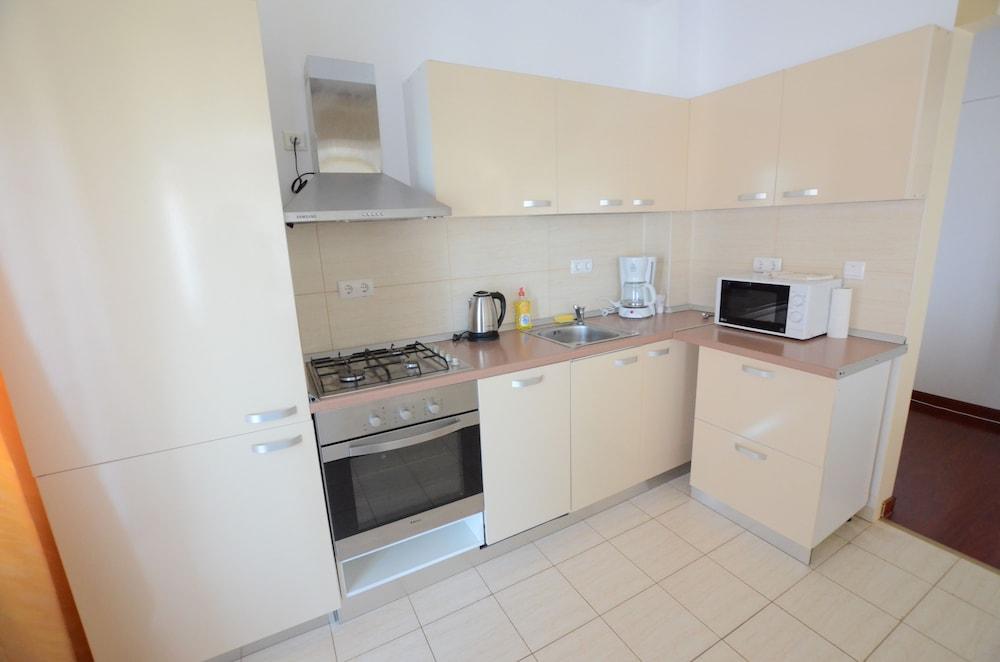 Divan Residence Apartments