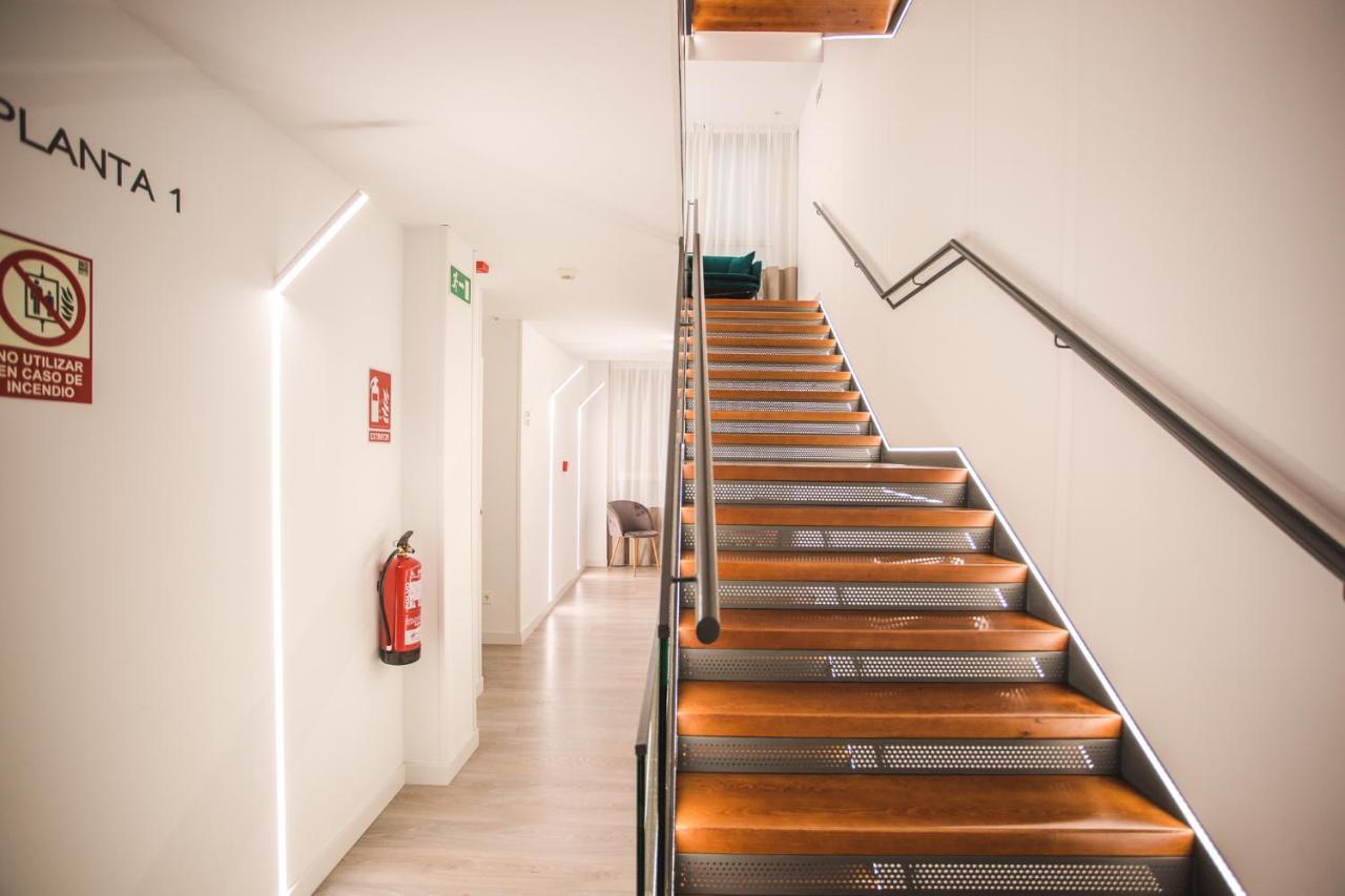Abaster Hotel