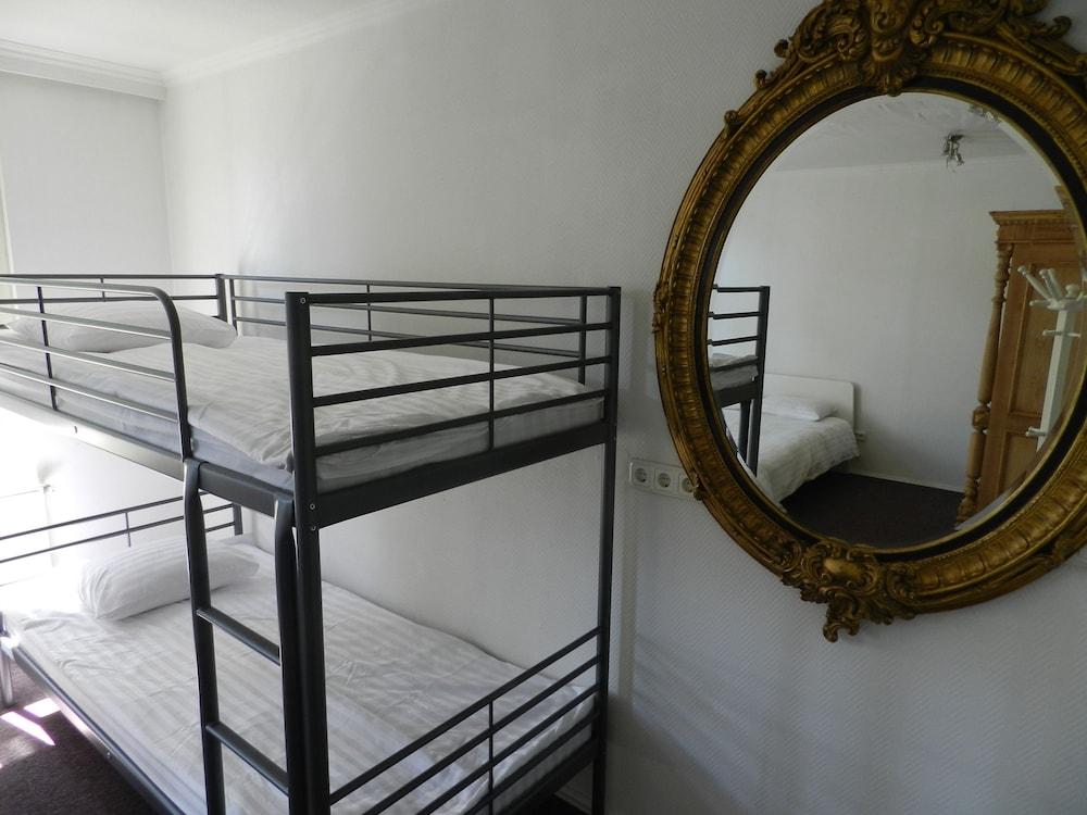 Good Mood Hotel