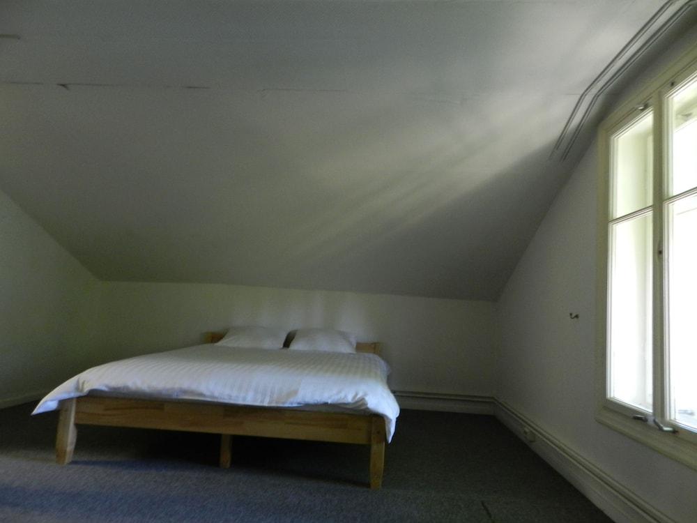 Good Mood Hotel