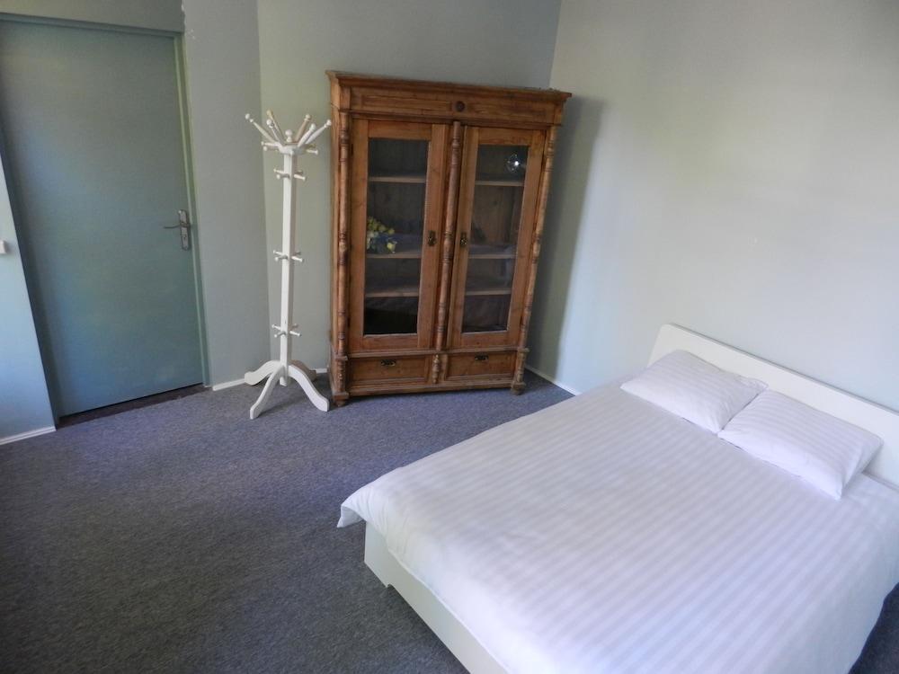 Good Mood Hotel