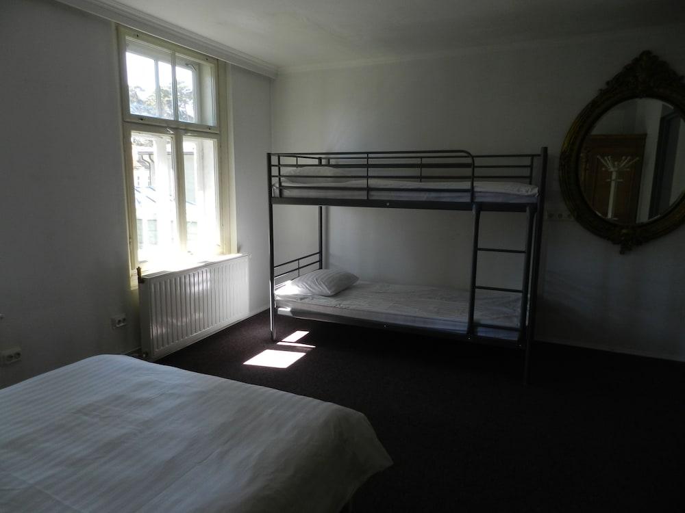 Good Mood Hotel