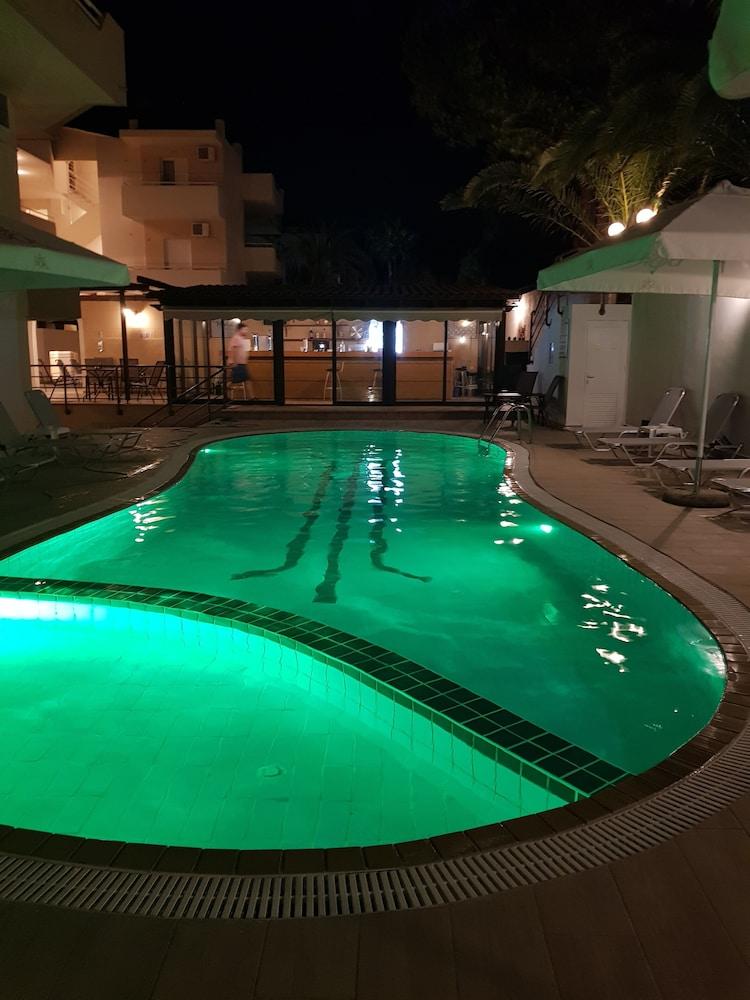 Dioni Hotel