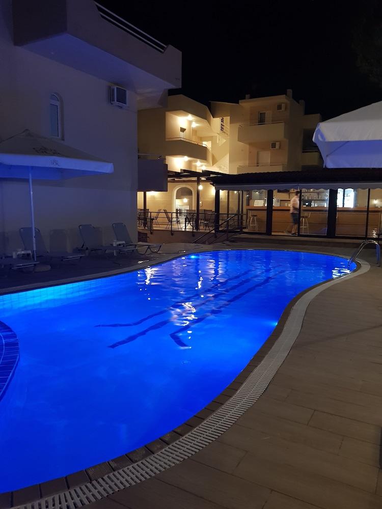Dioni Hotel