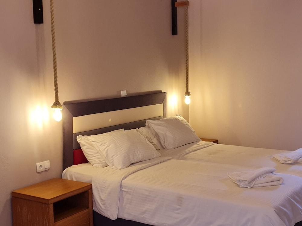 Dioni Hotel