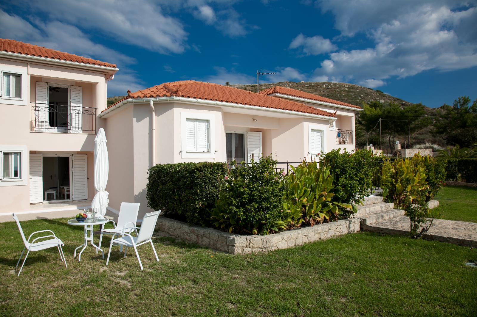 Cavaliere Houses