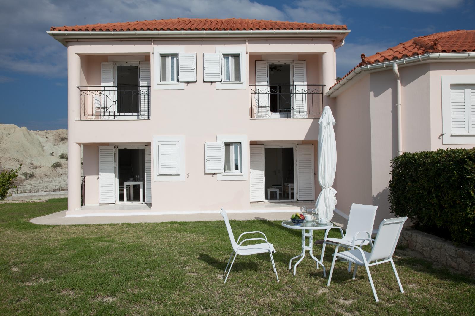 Cavaliere Houses
