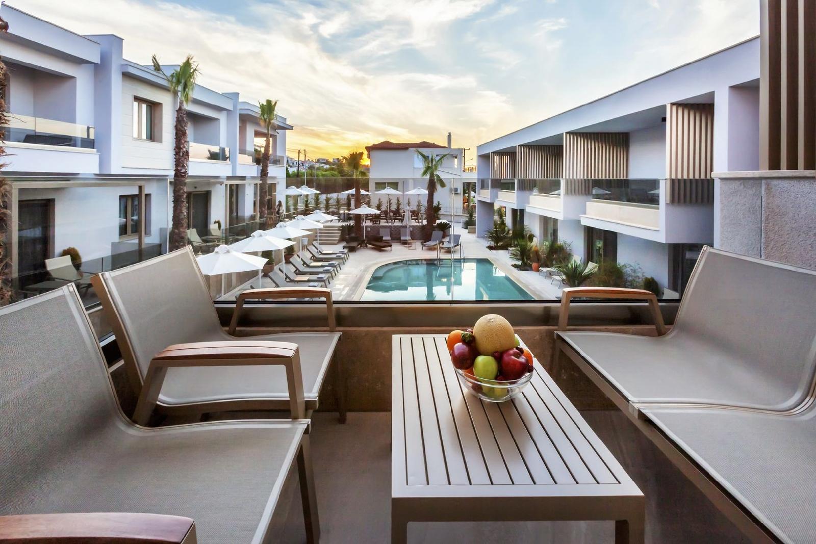 Pefki Deluxe Residences