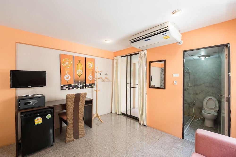 Old Town By OYO Rooms