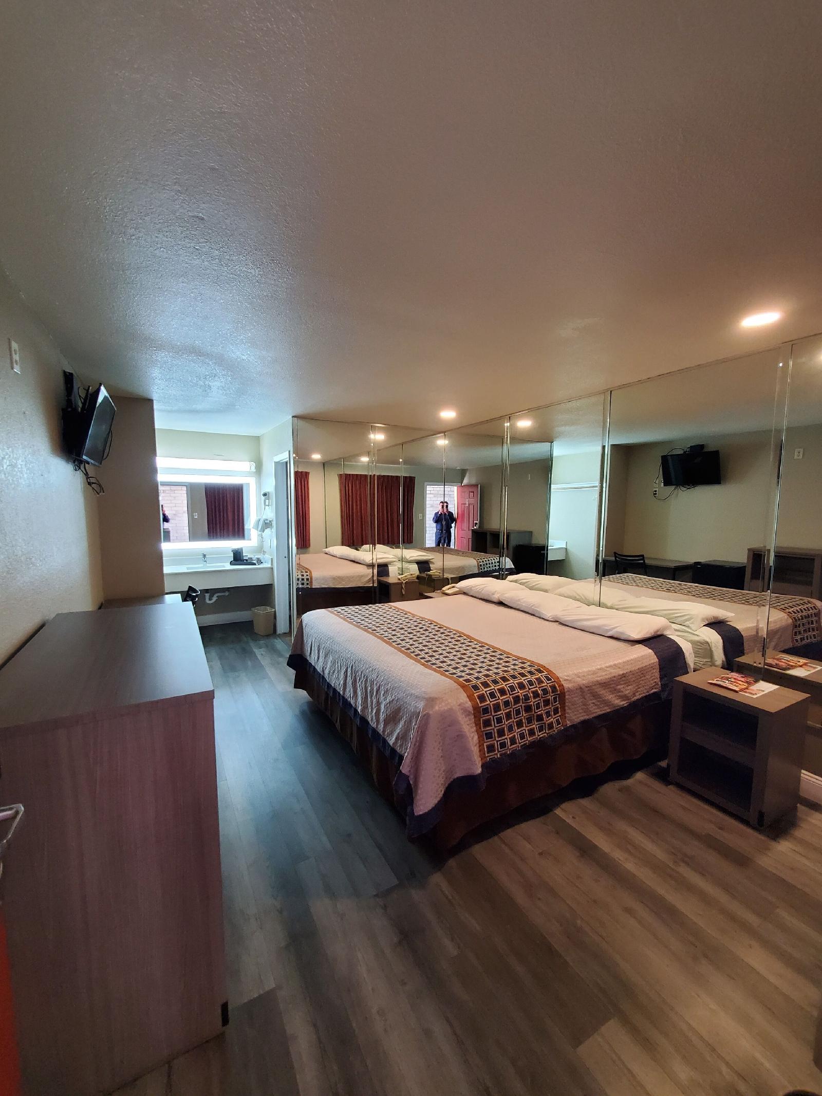 Rodeway Inn Downtown