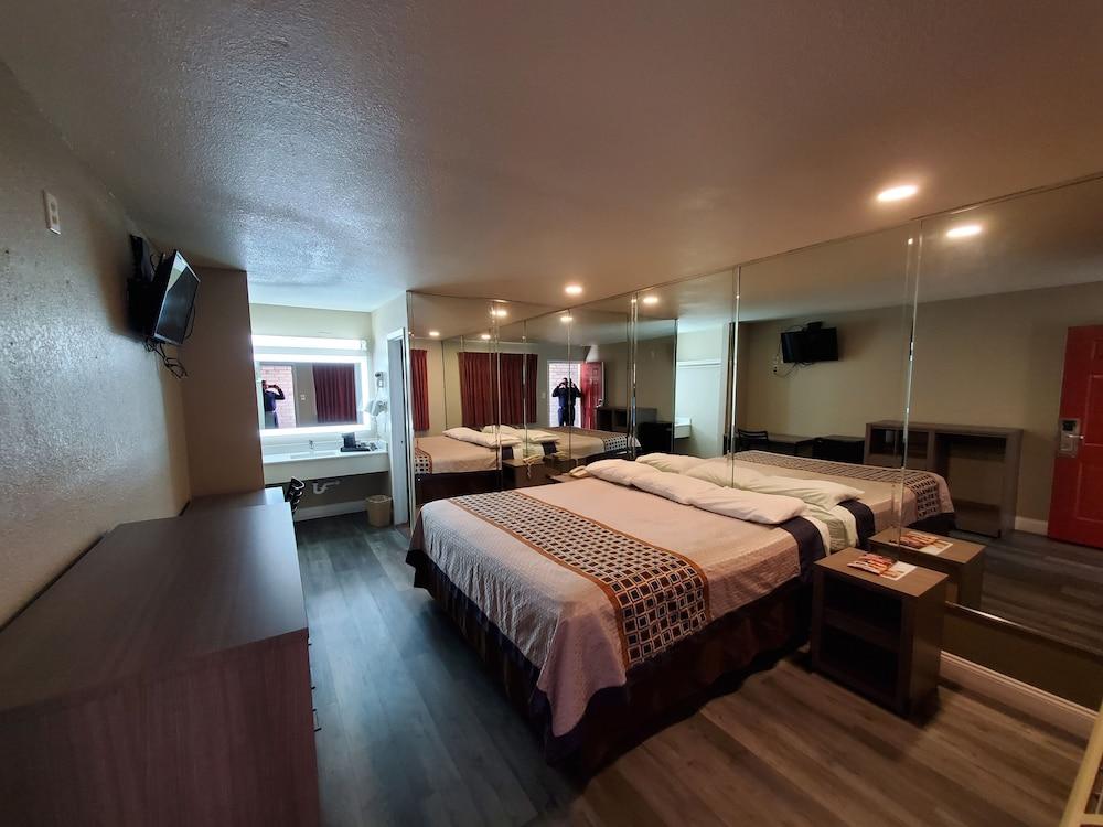 Rodeway Inn Downtown