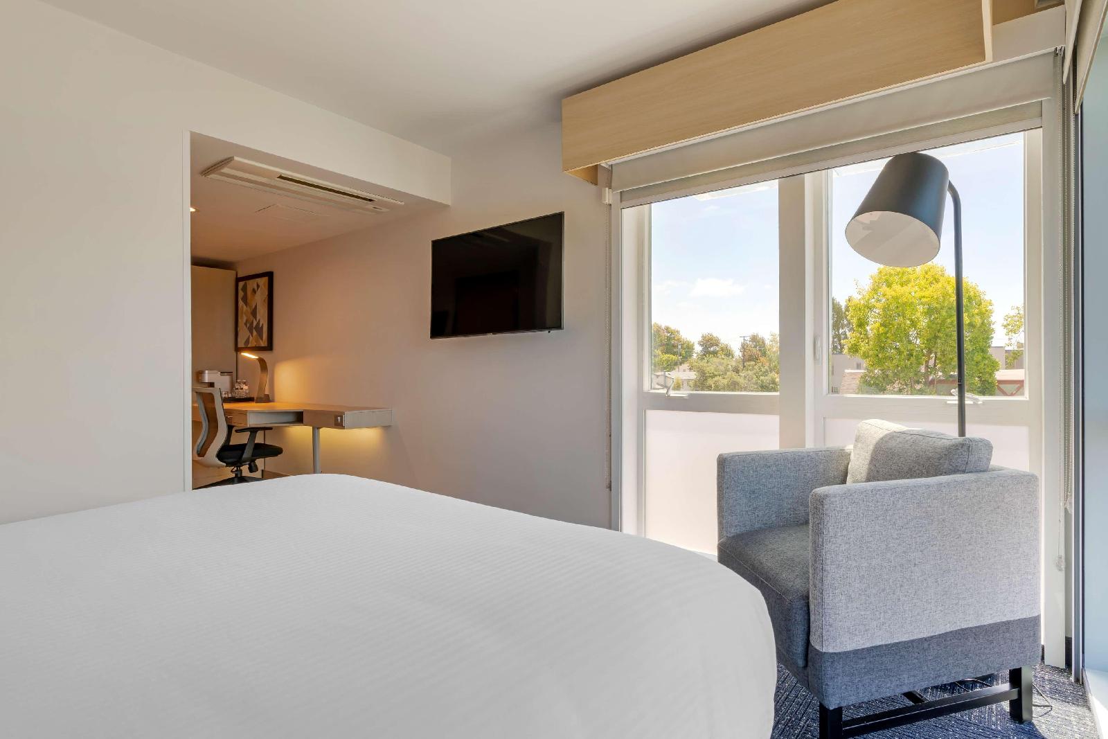 Aiden by Best Western @ Berkeley