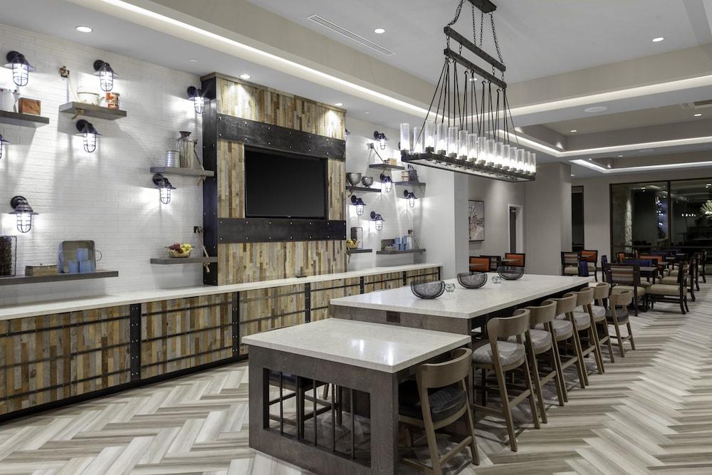 Hampton Inn & Suites San Antonio Riverwalk