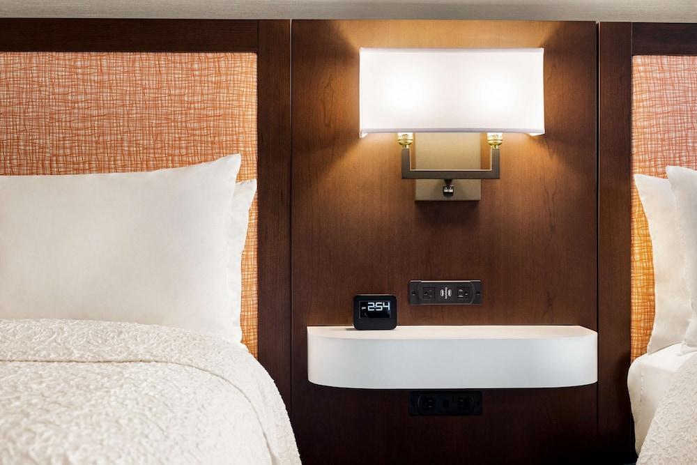 Hampton Inn & Suites Ocean City West