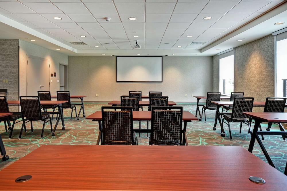 Home2 Suites by Hilton Amherst Buffalo