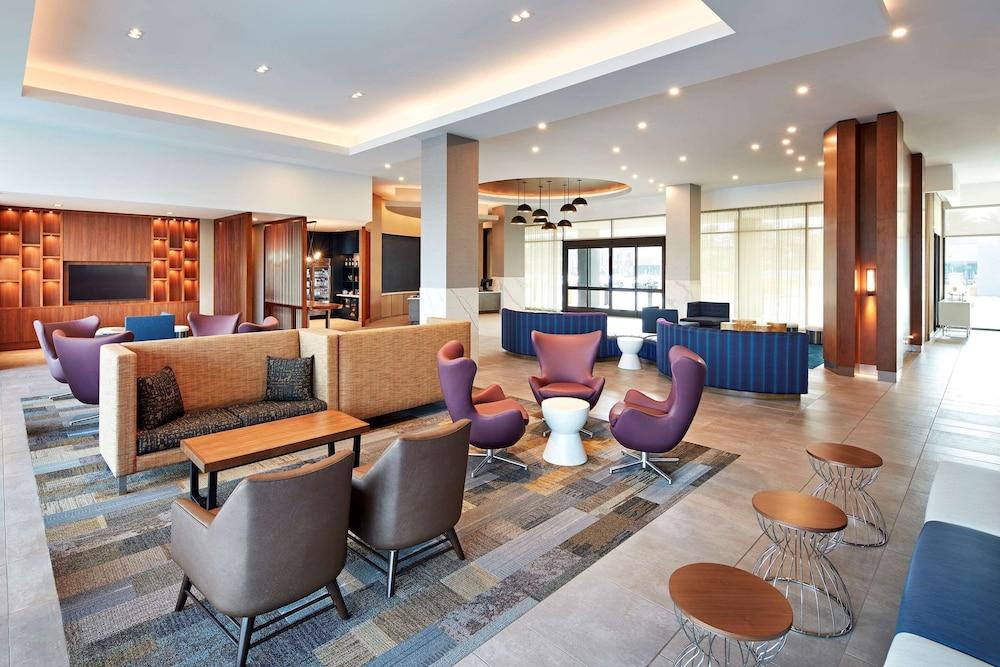 Cambria Hotel & Suites Anaheim Resort Area