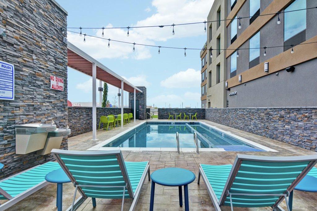 Home2 Suites By Hilton Portland Airport