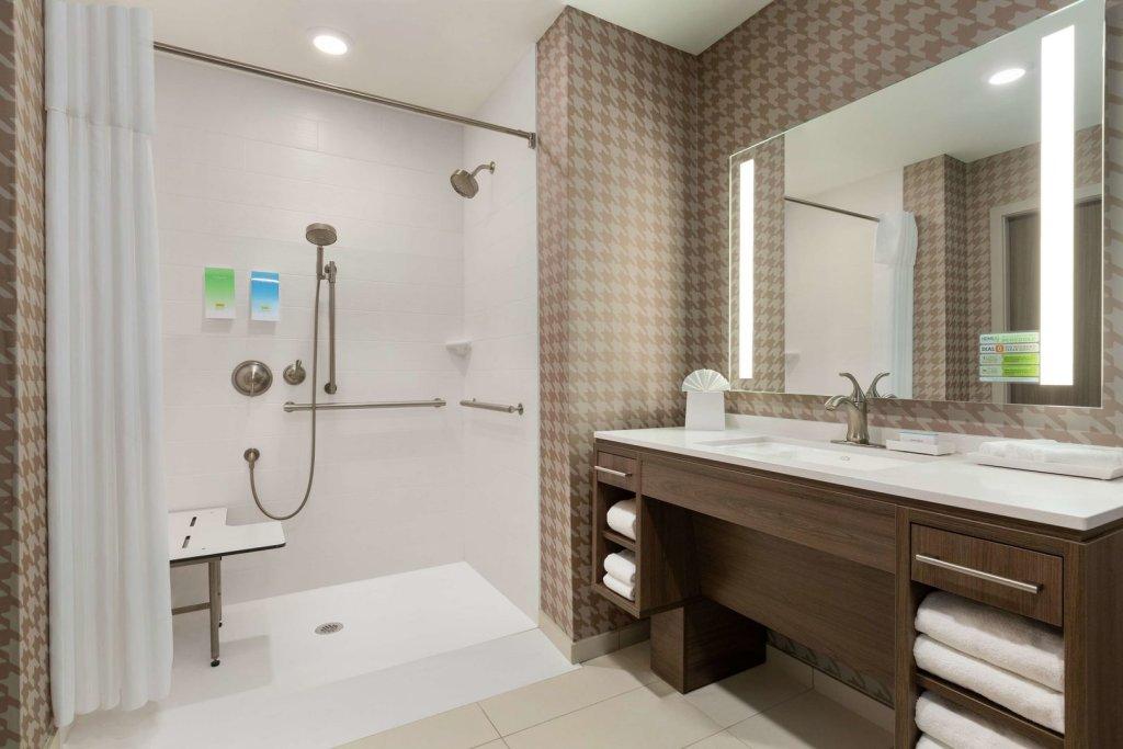 Home2 Suites By Hilton Portland Airport