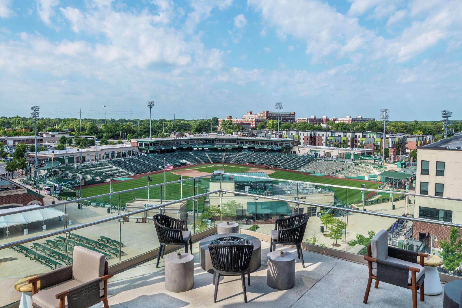 Hampton Inn & Suites Fort Wayne Downtown