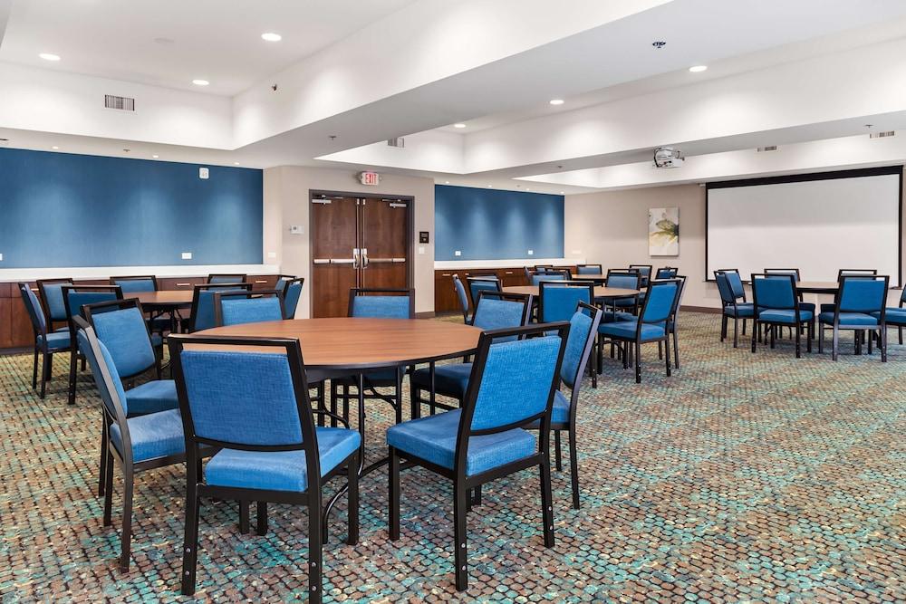 Hampton Inn Madison, OH