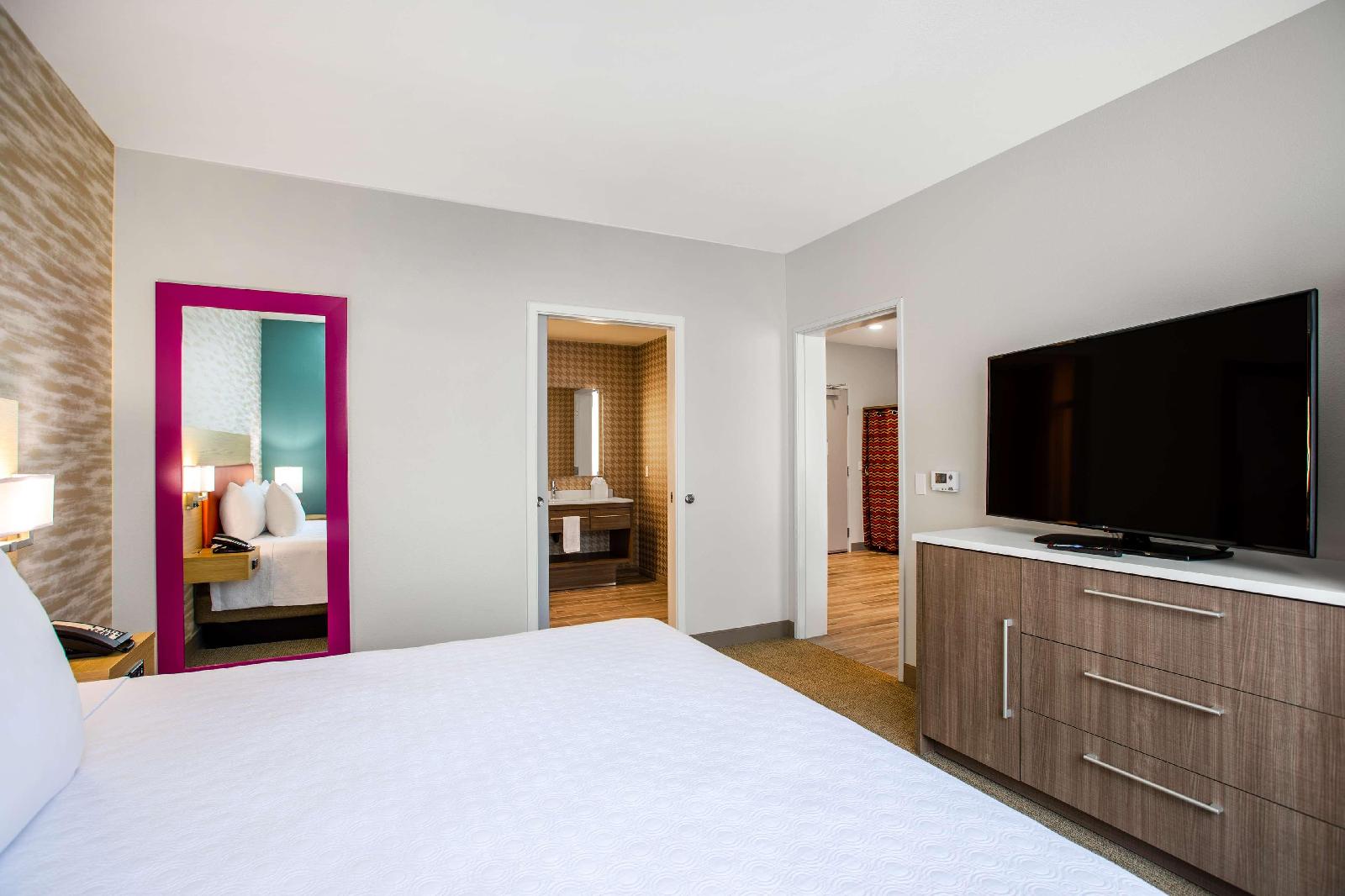 Home2 Suites by Hilton Carlsbad, CA