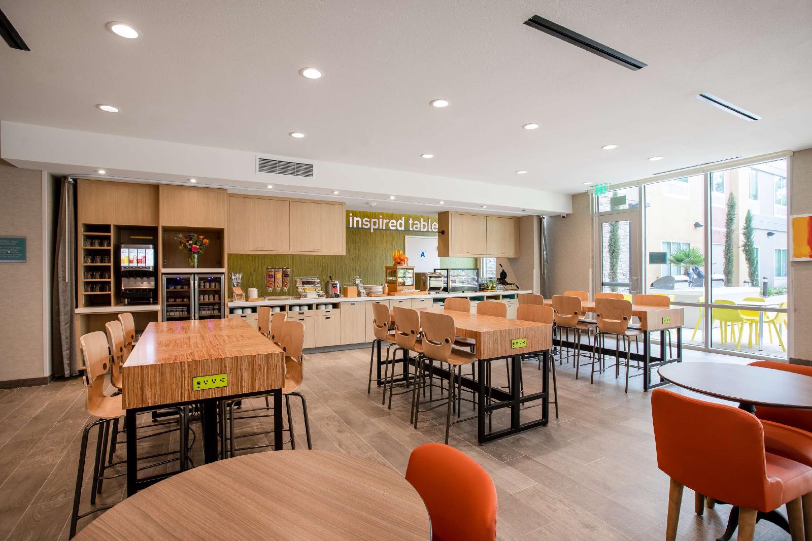 Home2 Suites by Hilton Carlsbad, CA