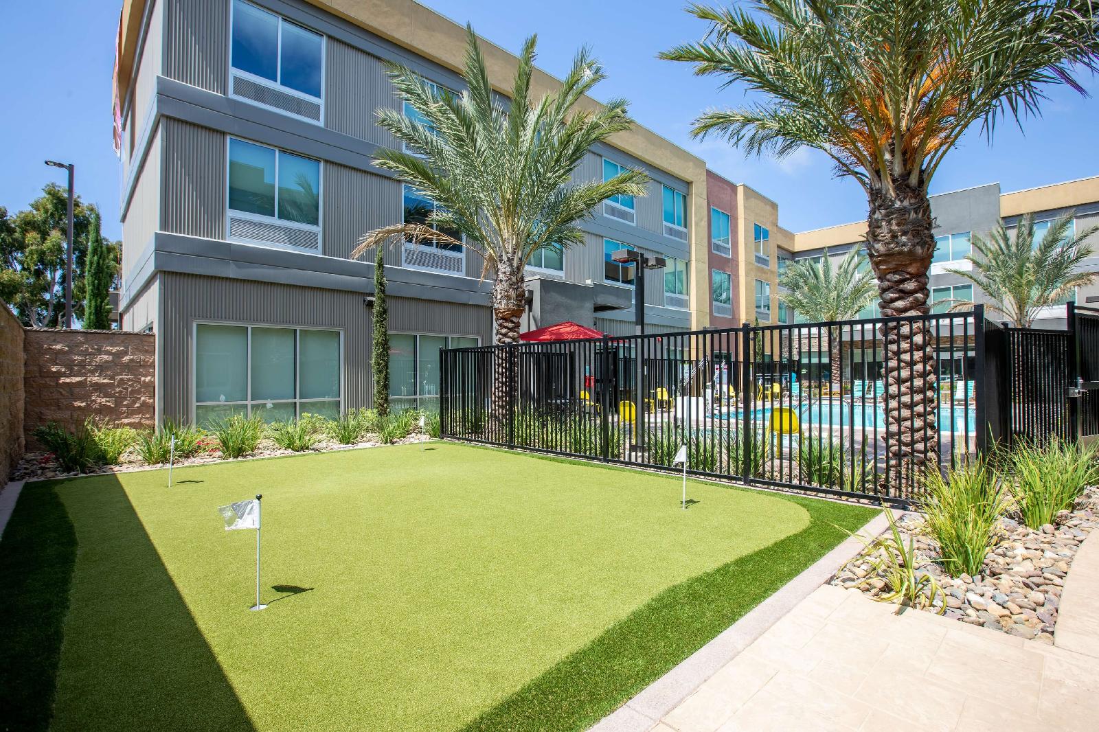 Home2 Suites by Hilton Carlsbad, CA