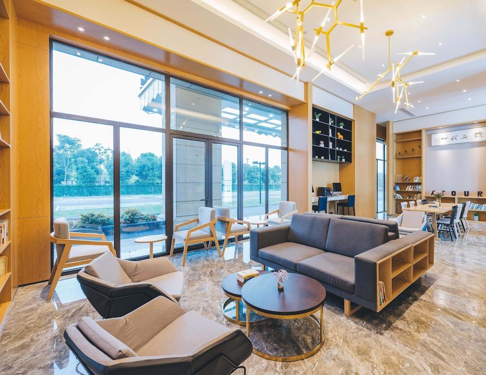 Atour Hotel South Station Zhenda Road
