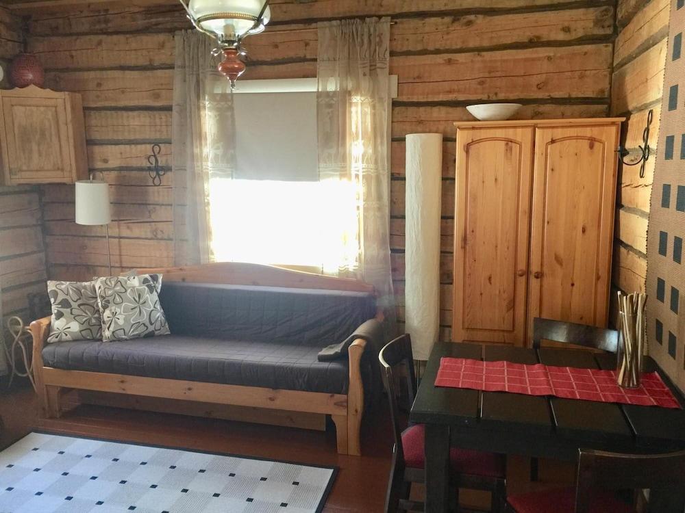 Iisakki Village Summer Cottages