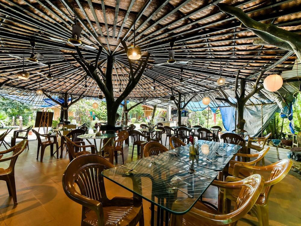 Alagoa Resort by OYO Rooms