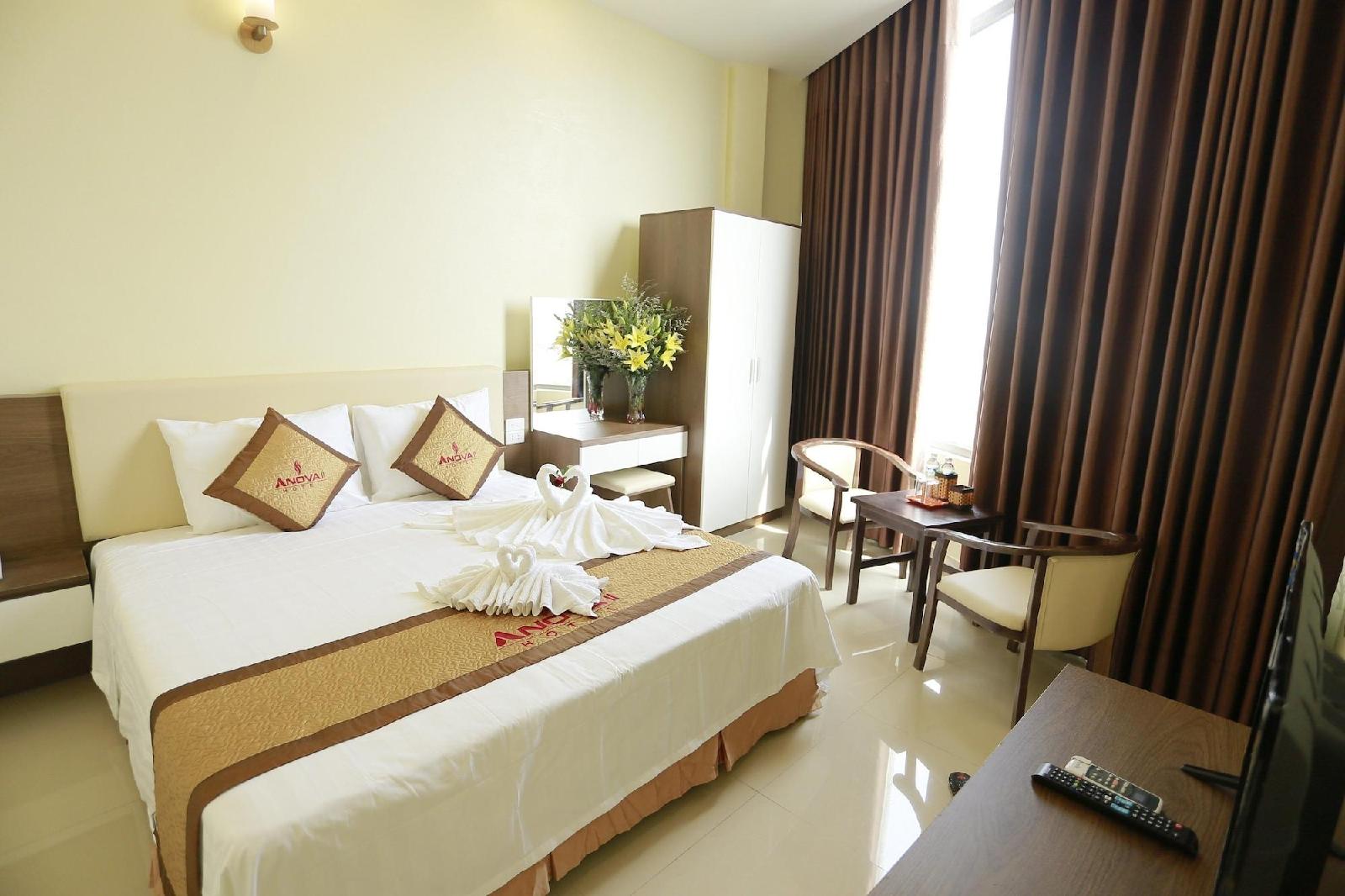 Anova 2 Hotel