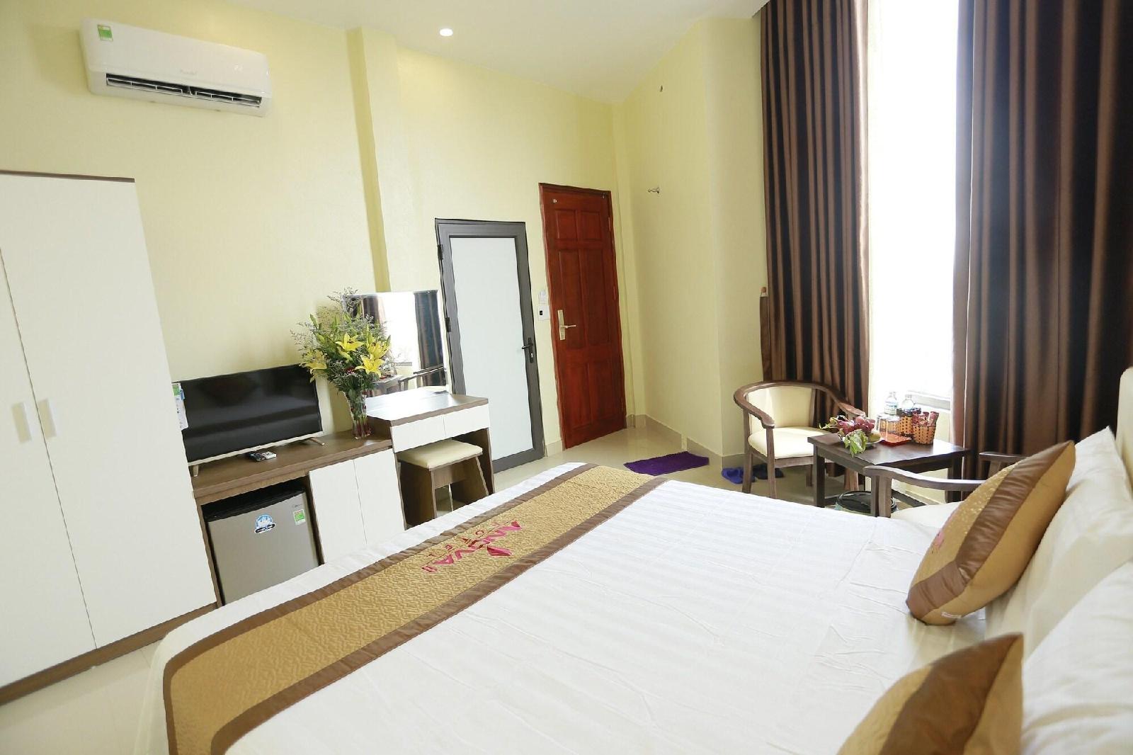 Anova 2 Hotel