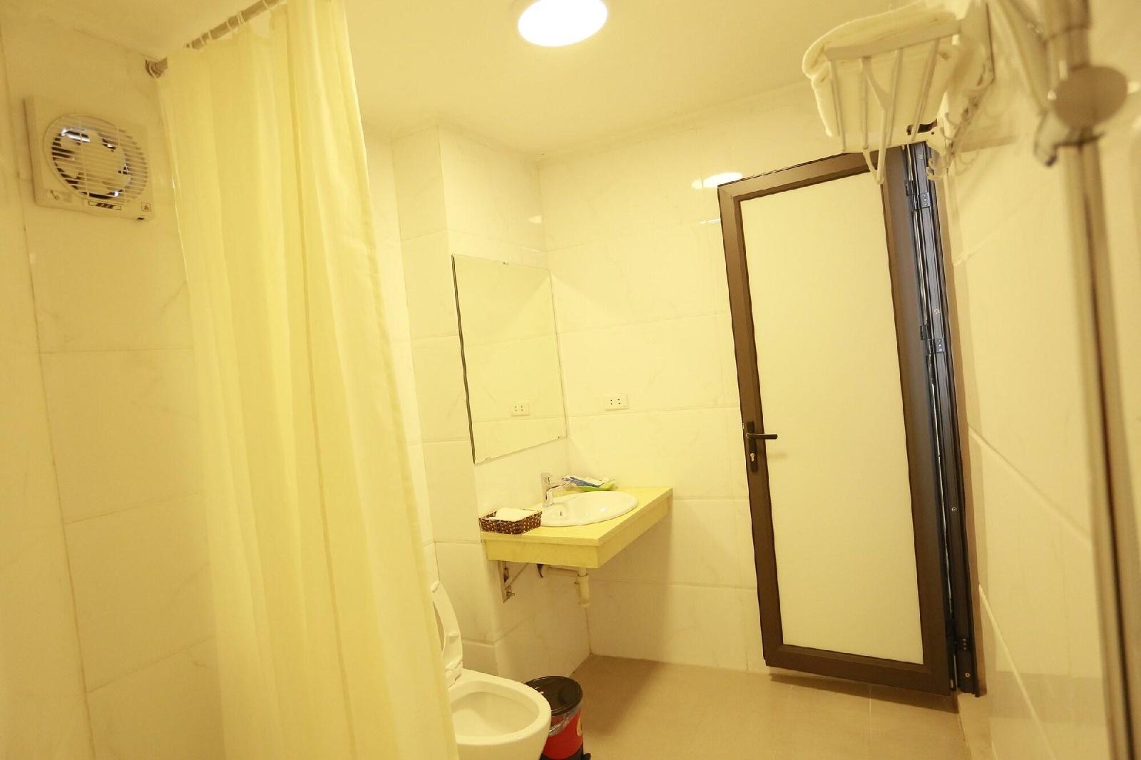 Anova 2 Hotel