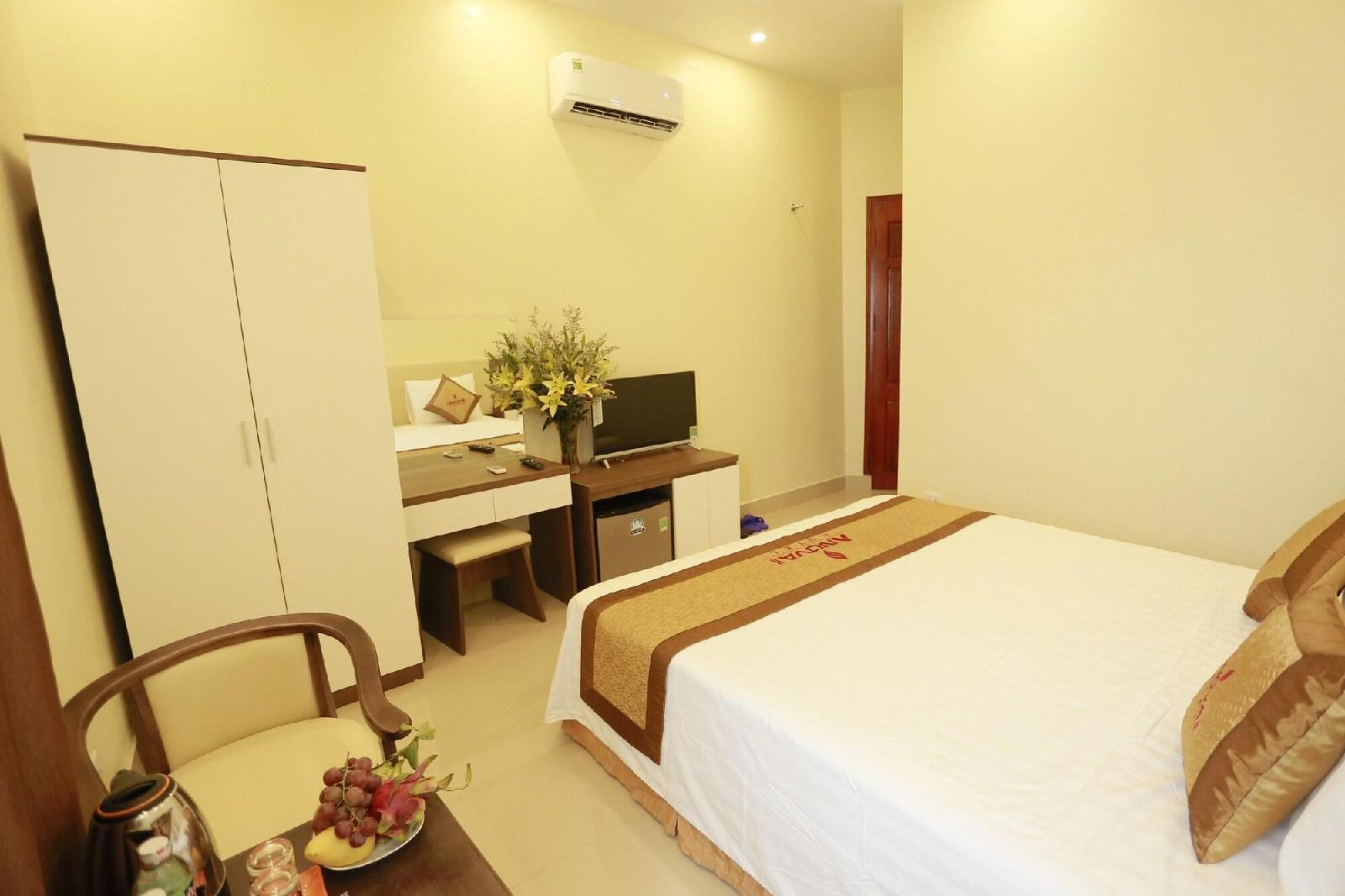 Anova 2 Hotel