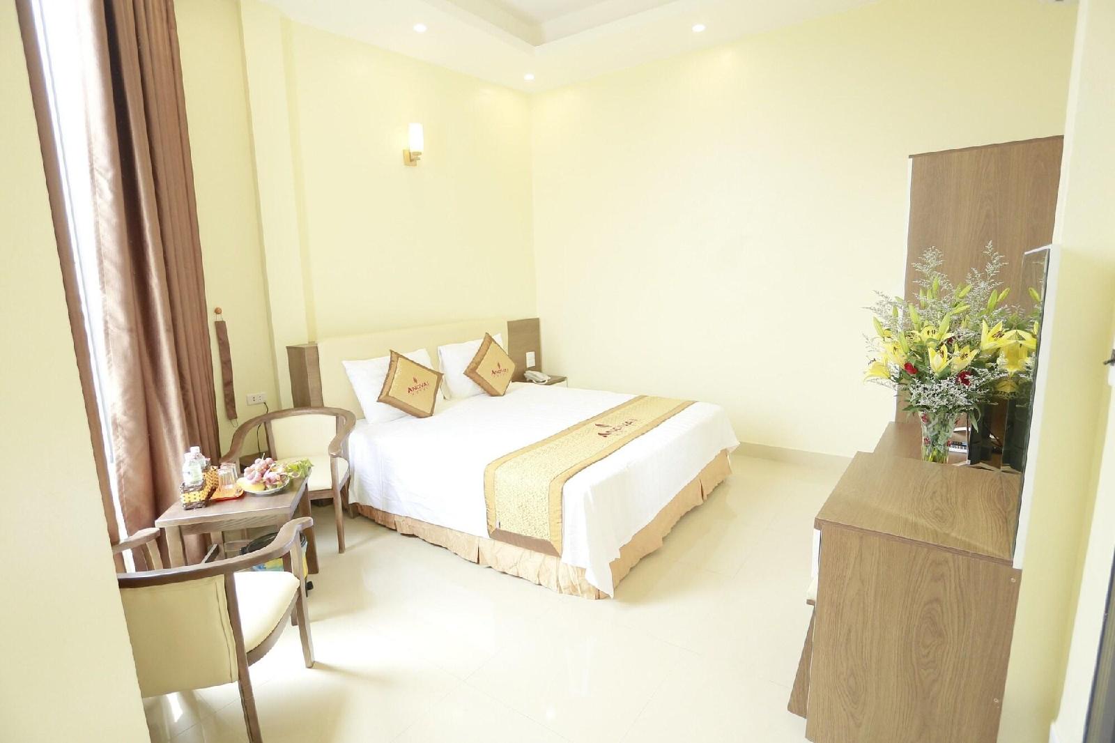 Anova 2 Hotel