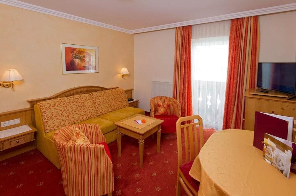 Taxerhof Wellness & Aparthotel